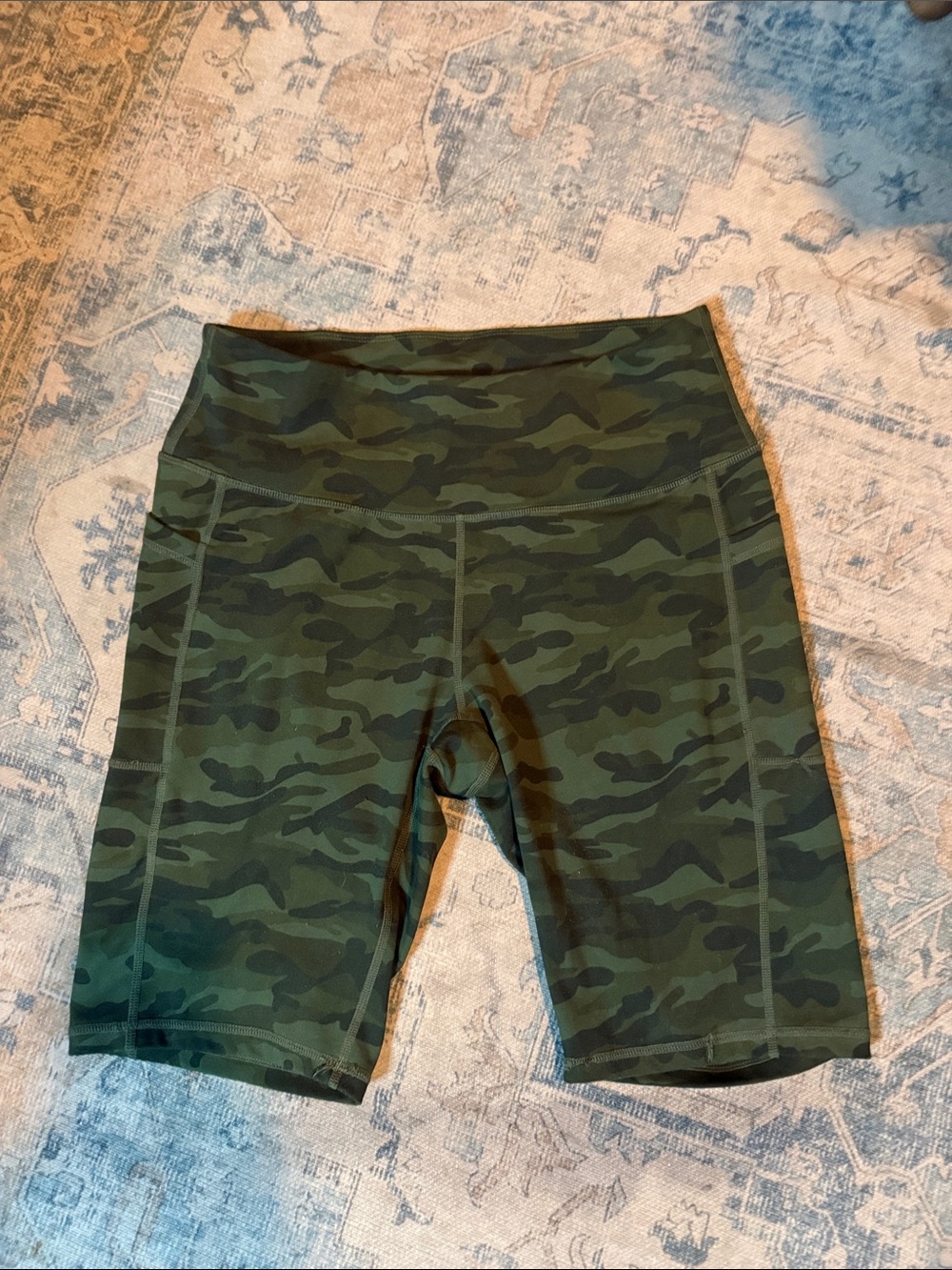 High-Waist Camo Women's Bike Shorts - Green